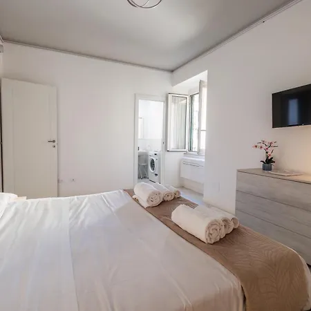 Domus Via Baccarini Apartamento *
